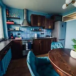 דירה Top-floor Retreat Near Old Town