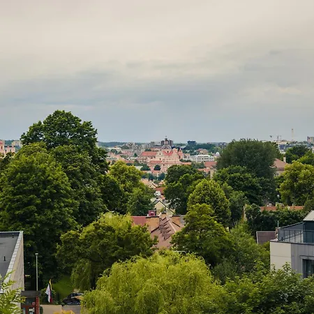 Apartment Top-floor Retreat Near Old Town